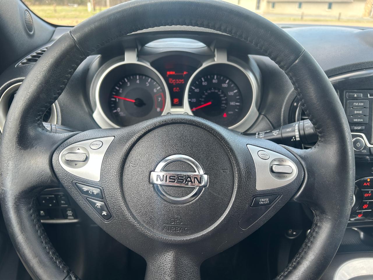 Nissan Juke SV AWD 2016