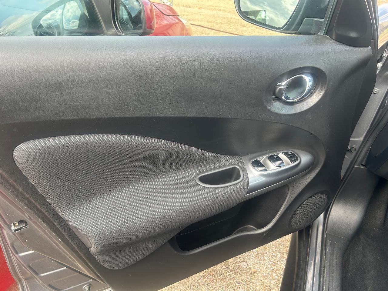 Nissan Juke SV AWD 2016