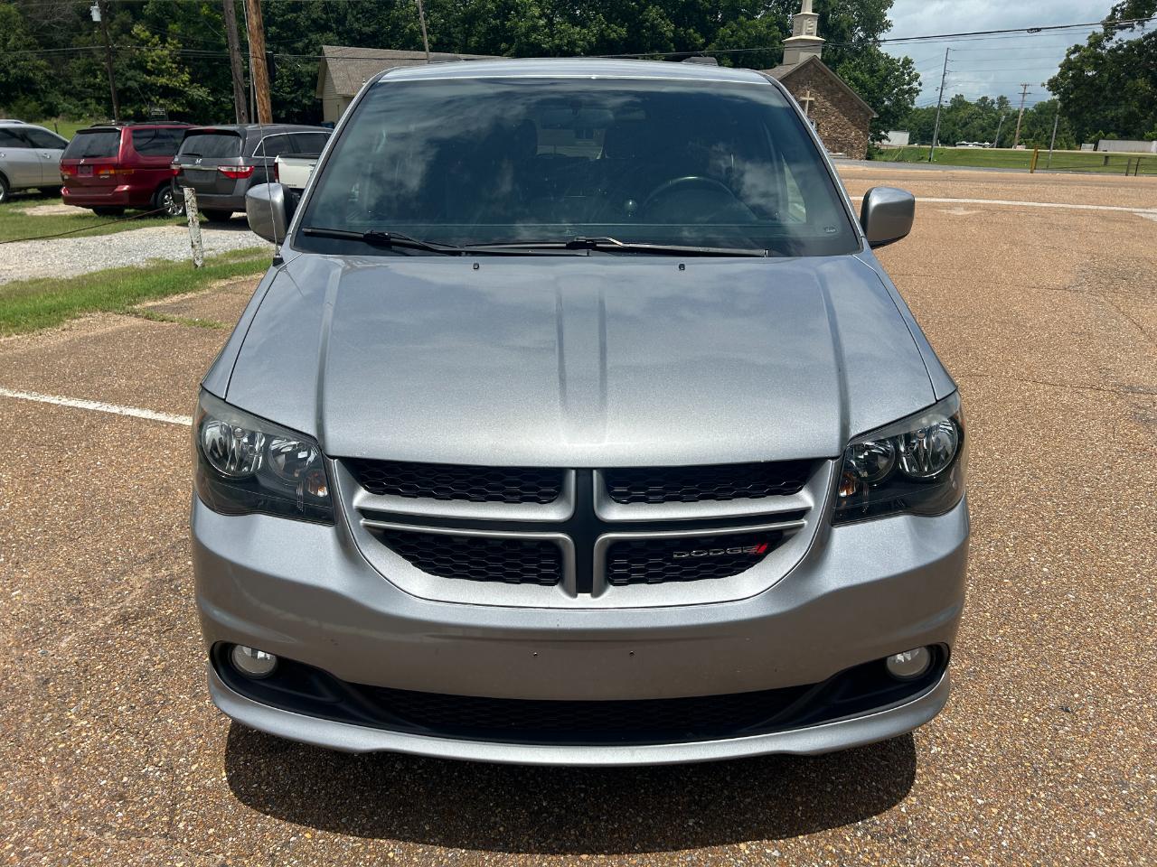 2016 Dodge Grand Caravan R/T - Photo 6