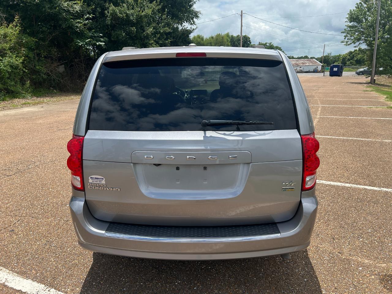 2016 Dodge Grand Caravan R/T - Photo 7