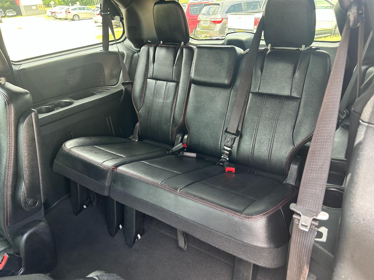2016 Dodge Grand Caravan R/T - Photo 18