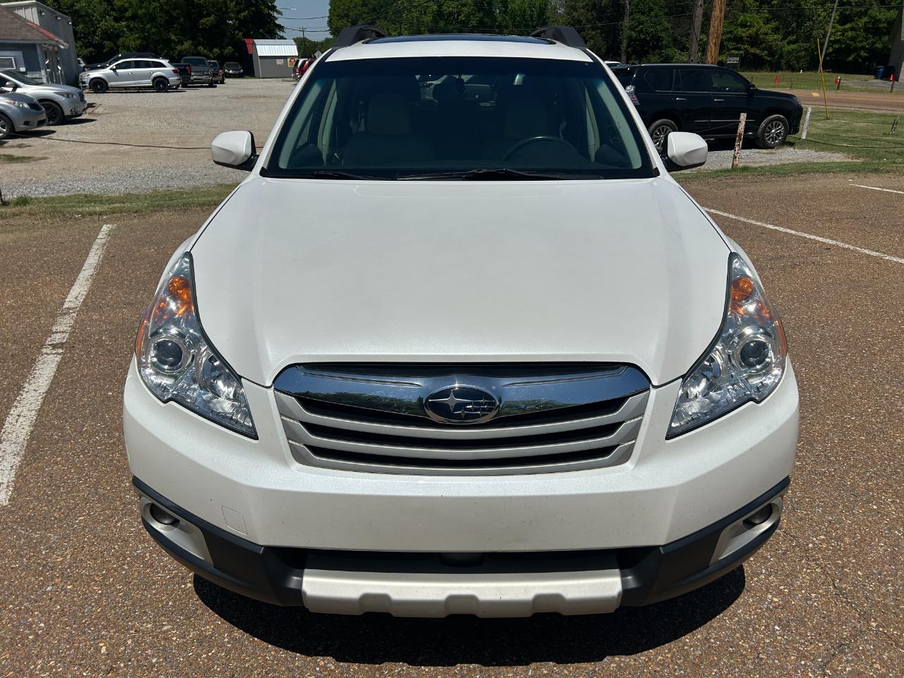 Subaru Outback 4dr Wgn H6 Auto 3.6R Limited Pwr Moon/Nav 2011