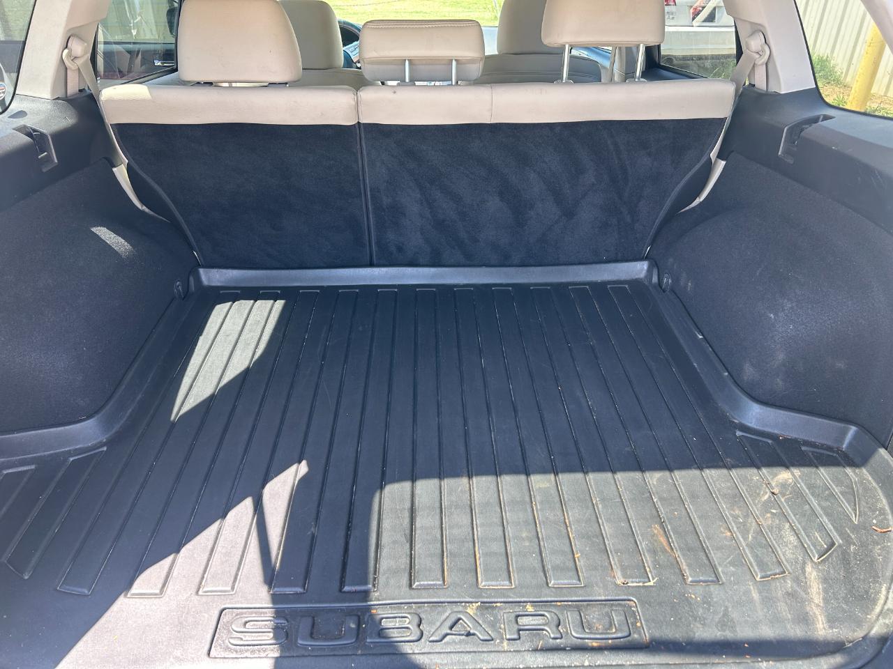 Subaru Outback 4dr Wgn H6 Auto 3.6R Limited Pwr Moon/Nav 2011