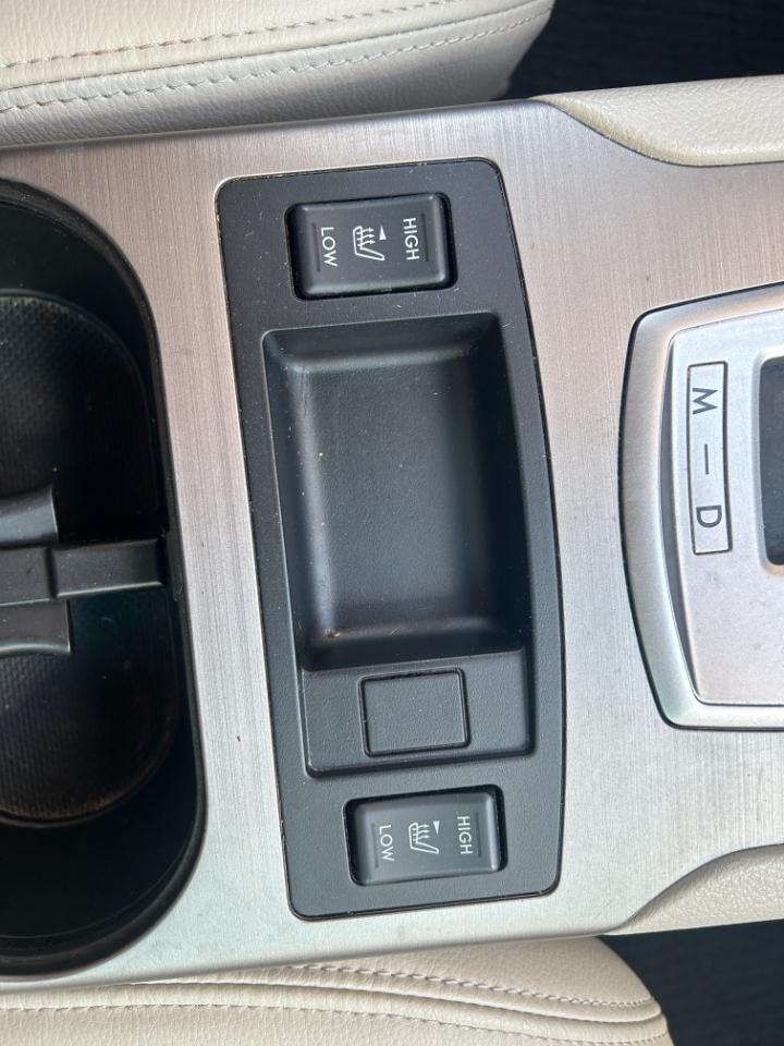 Subaru Outback 4dr Wgn H6 Auto 3.6R Limited Pwr Moon/Nav 2011