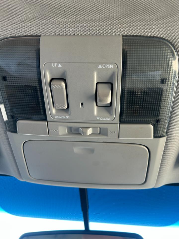 Subaru Outback 4dr Wgn H6 Auto 3.6R Limited Pwr Moon/Nav 2011