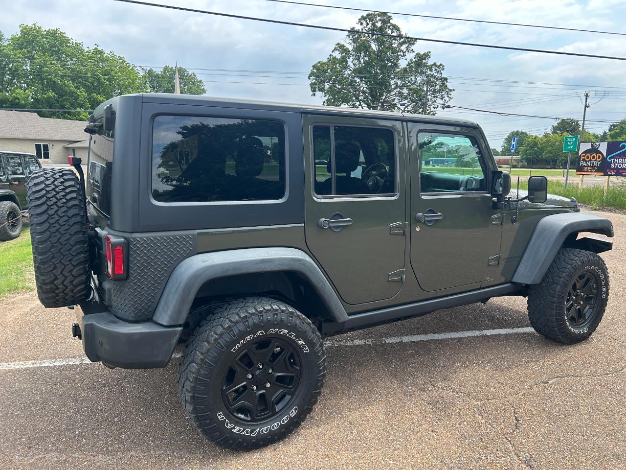 Jeep Wrangler Unlimited 4WD 4dr Willys Wheeler 2016