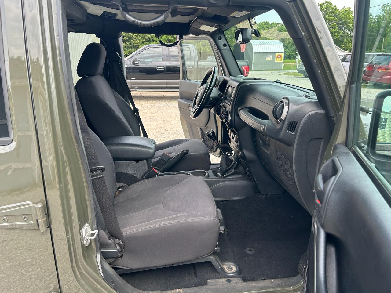 Jeep Wrangler Unlimited 4WD 4dr Willys Wheeler 2016