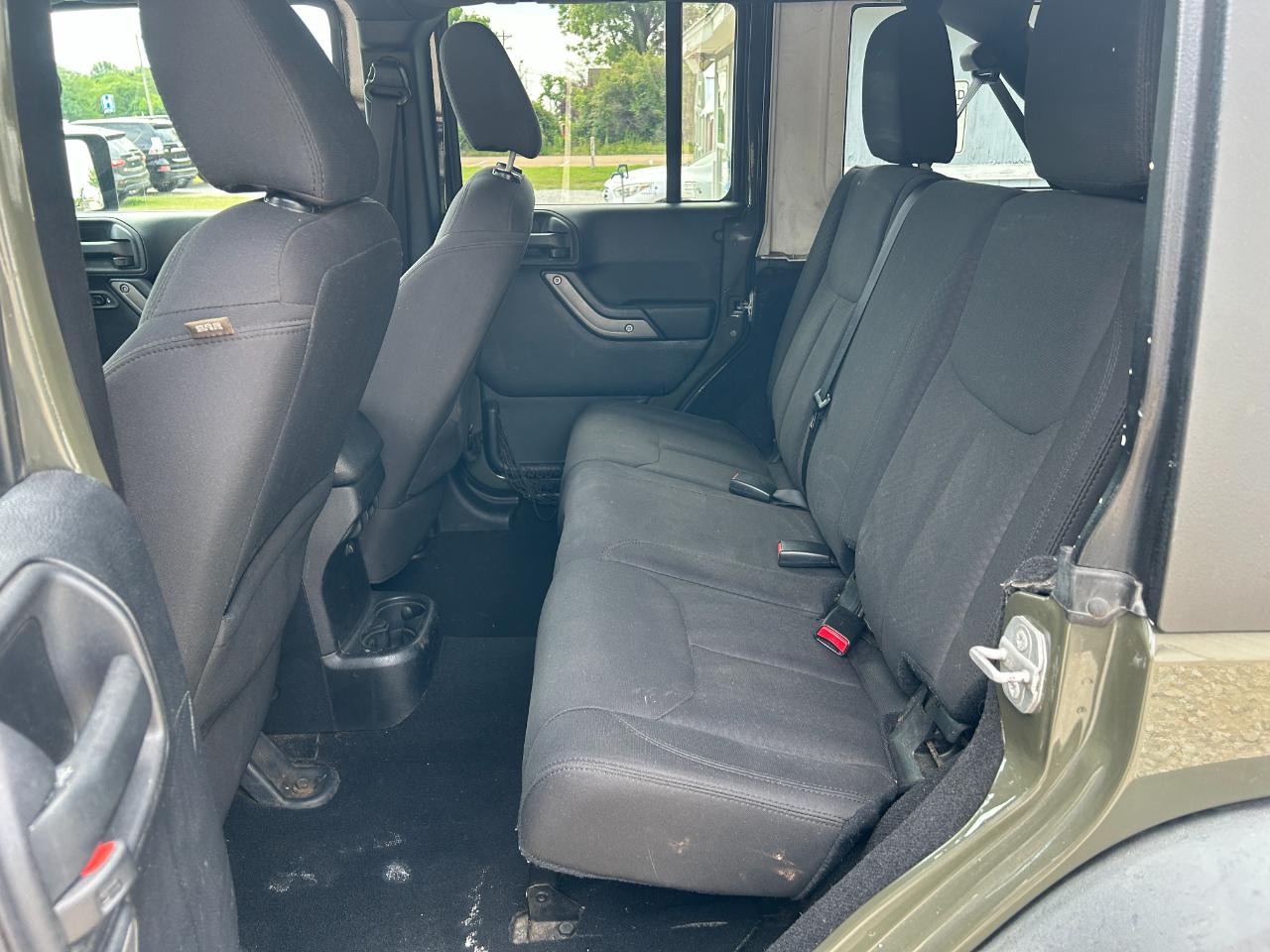 Jeep Wrangler Unlimited 4WD 4dr Willys Wheeler 2016