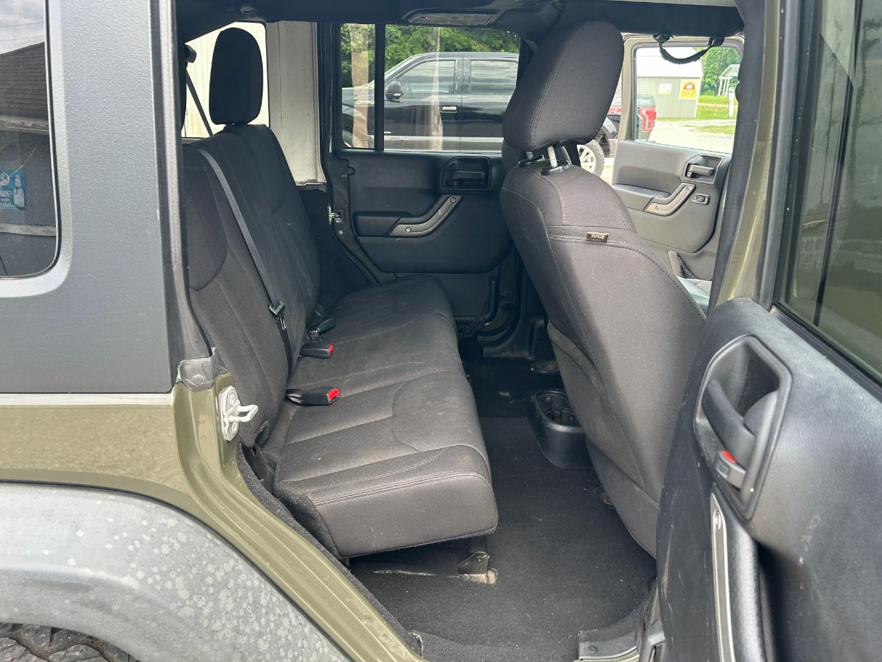 Jeep Wrangler Unlimited 4WD 4dr Willys Wheeler 2016
