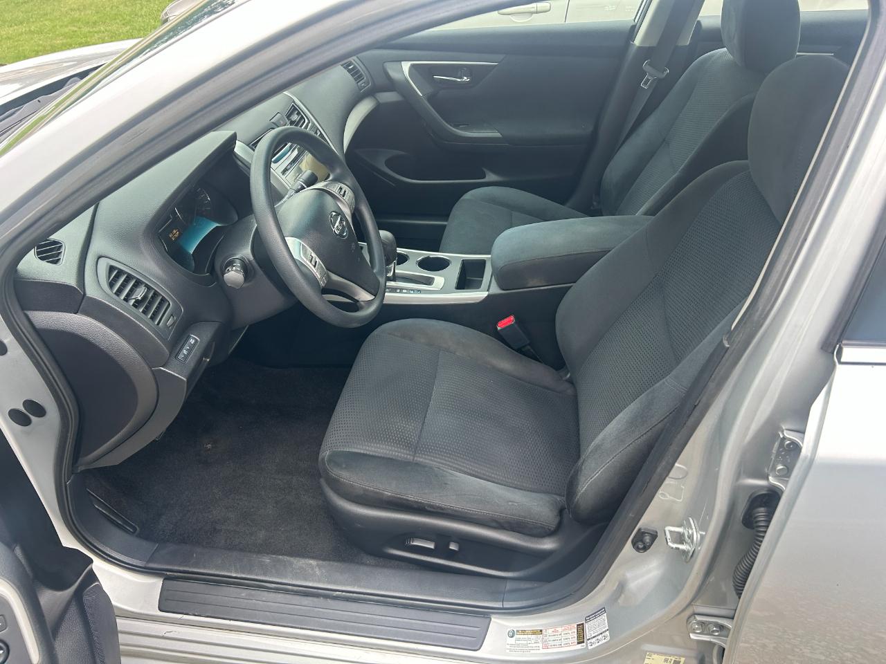 Nissan Altima 4dr Sdn I4 2.5 S 2015