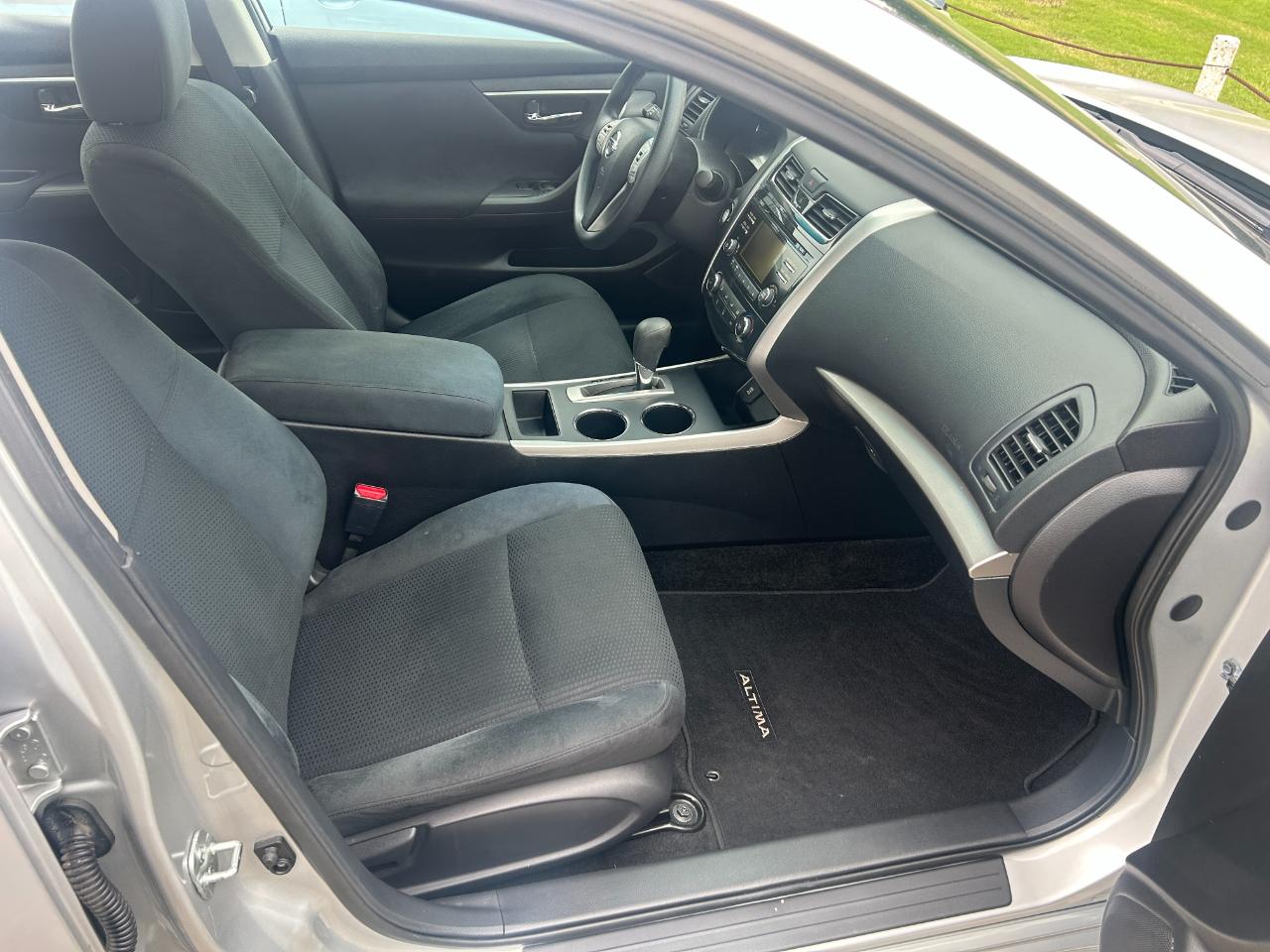 Nissan Altima 4dr Sdn I4 2.5 S 2015