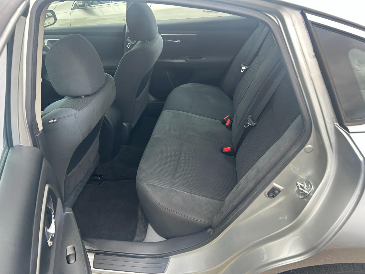 Nissan Altima 4dr Sdn I4 2.5 S 2015