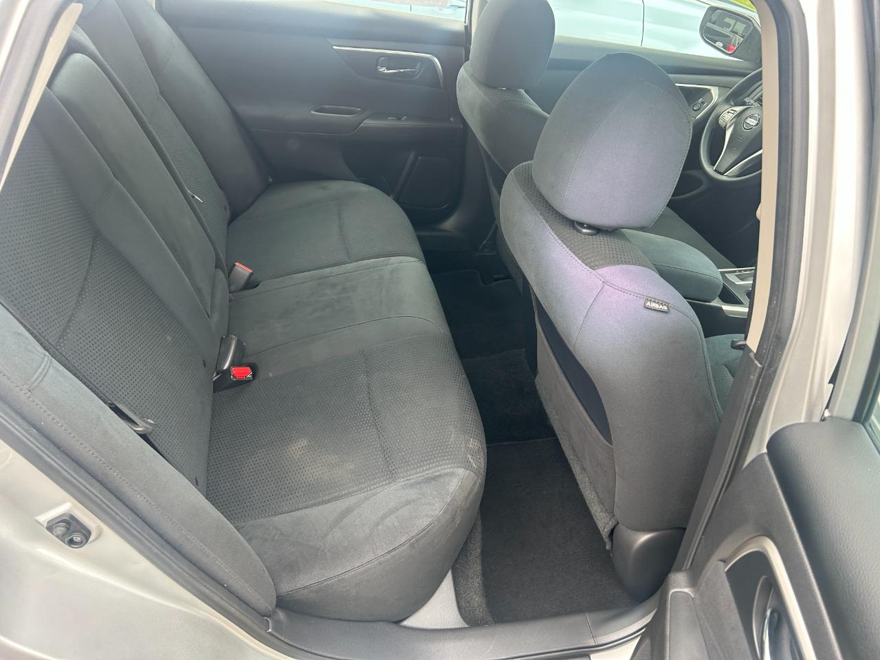 Nissan Altima 4dr Sdn I4 2.5 S 2015