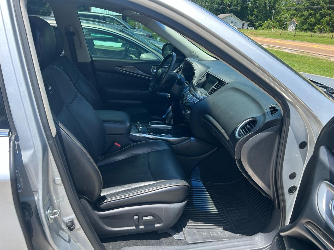 Infiniti JX35 AWD 4dr 2013