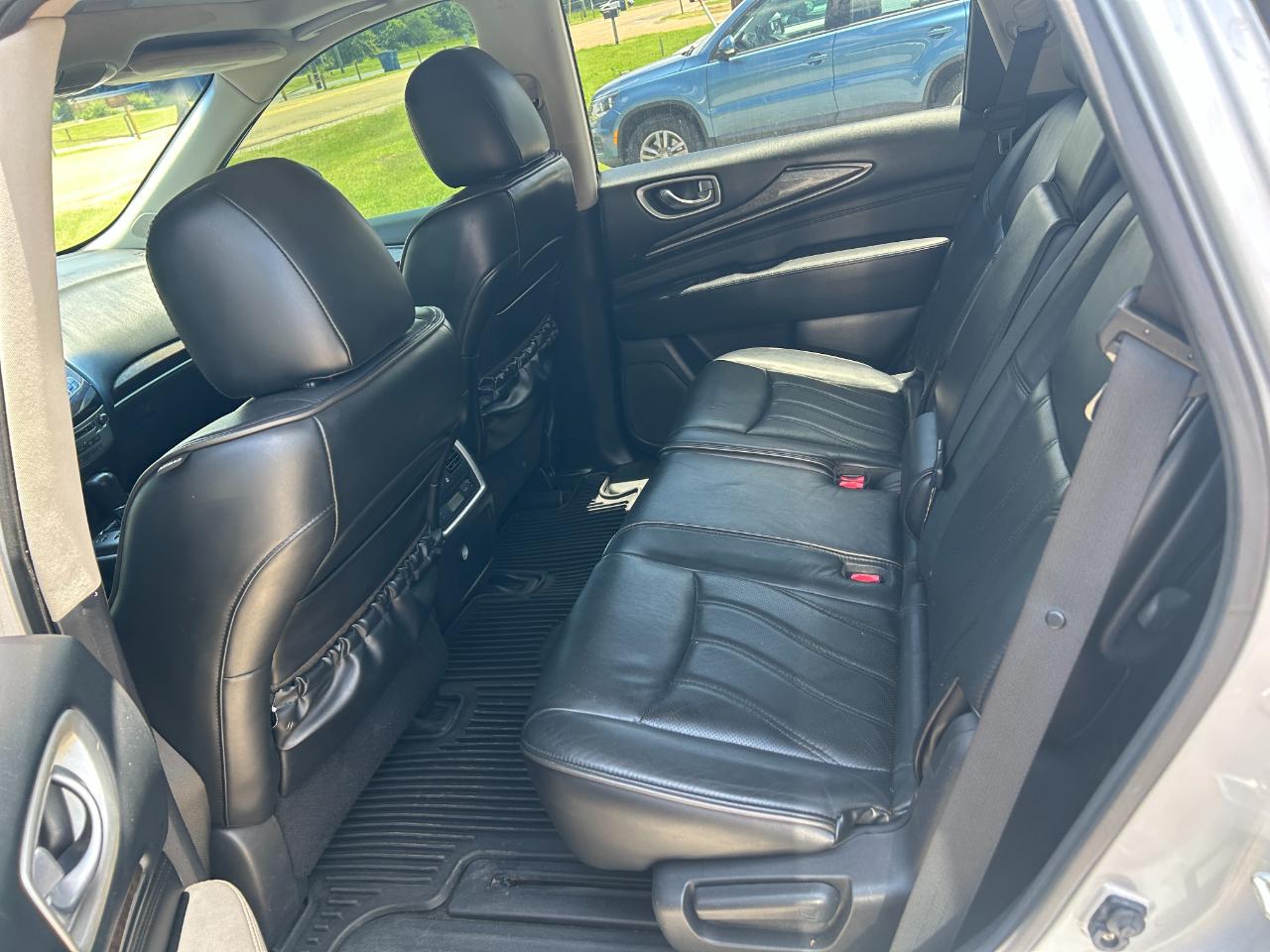 Infiniti JX35 AWD 4dr 2013