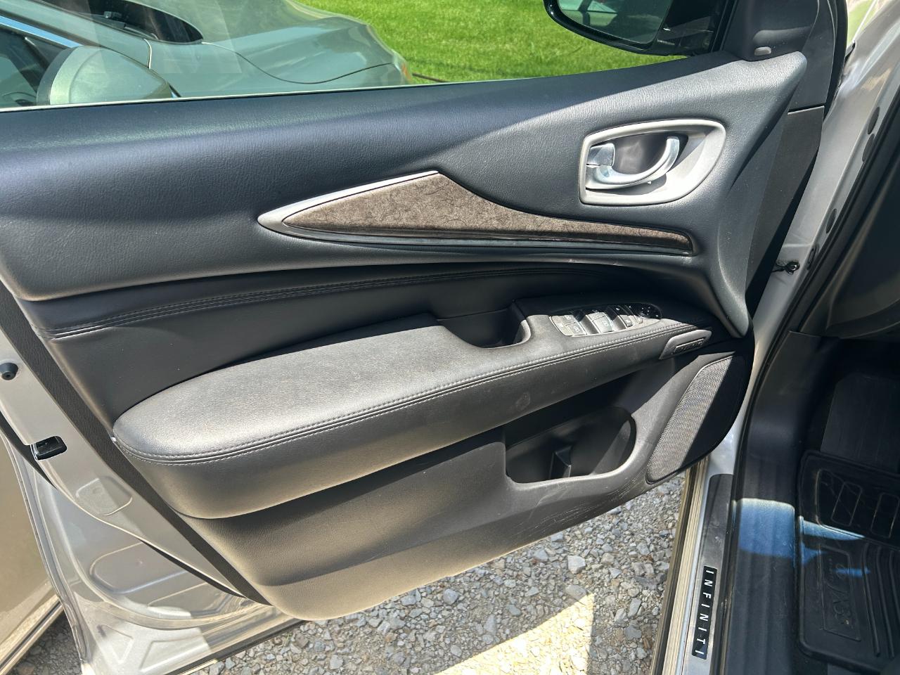 Infiniti JX35 AWD 4dr 2013