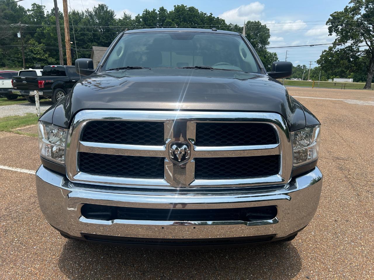 RAM 2500 SLT 4x4 Crew Cab 6'4" Box 2017
