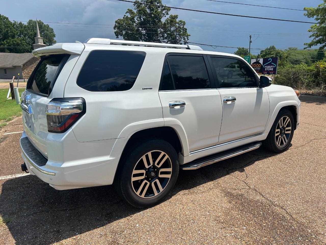 Toyota 4Runner RWD 4dr V6 Limited (Natl) 2015