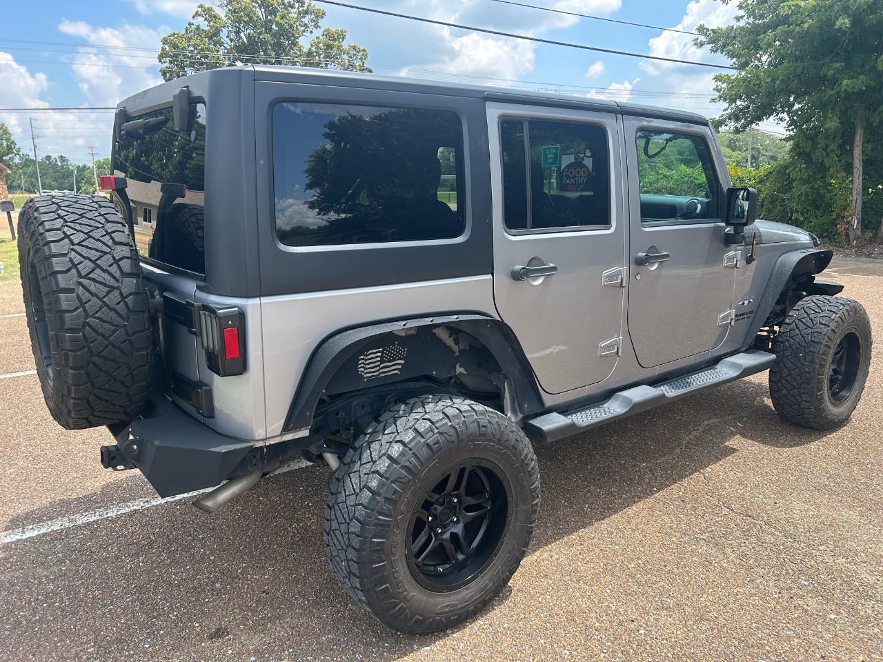 2013 Jeep Wrangler Unlimited Sahara - Photo 6