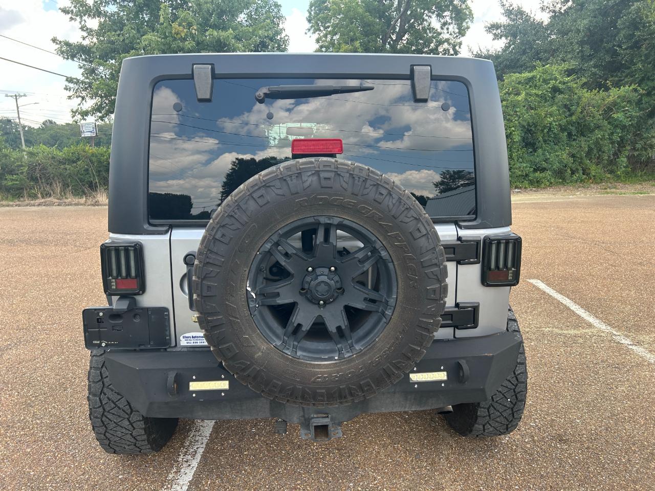 2013 Jeep Wrangler Unlimited Sahara - Photo 8