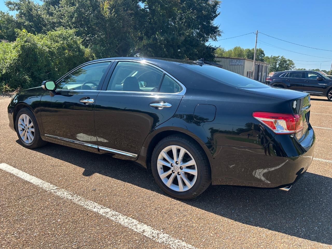 Lexus ES 350 4dr Sdn 2011