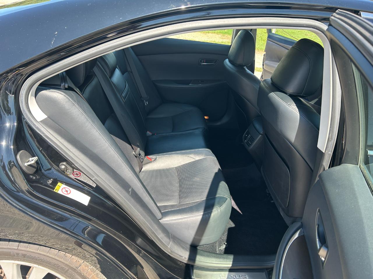 Lexus ES 350 4dr Sdn 2011