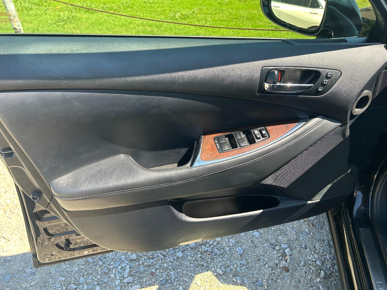 Lexus ES 350 4dr Sdn 2011