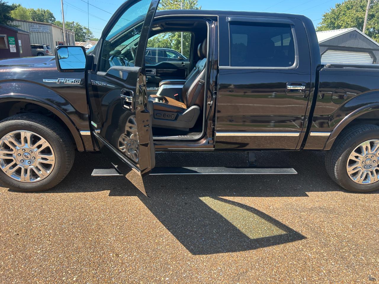 Ford F-150 4WD SuperCrew 145" Platinum 2013