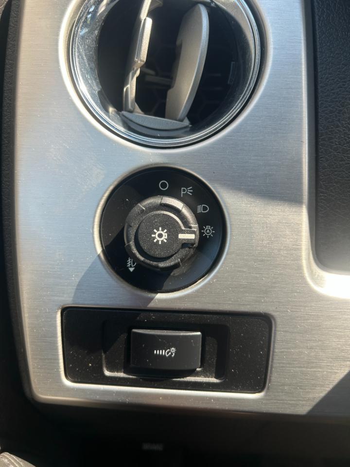 Ford F-150 4WD SuperCrew 145" Platinum 2013