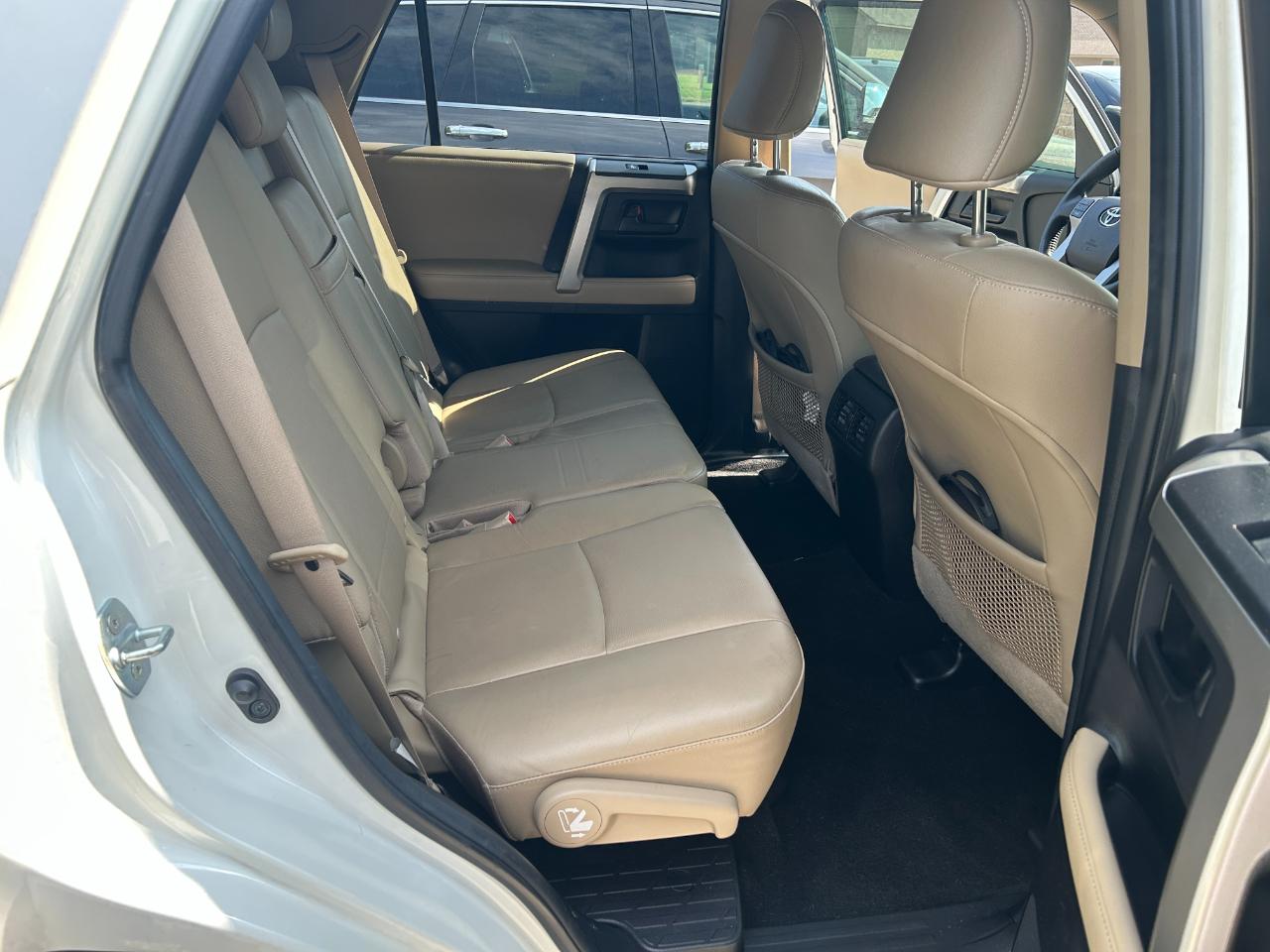 Toyota 4Runner RWD 4dr V6 Limited (Natl) 2013