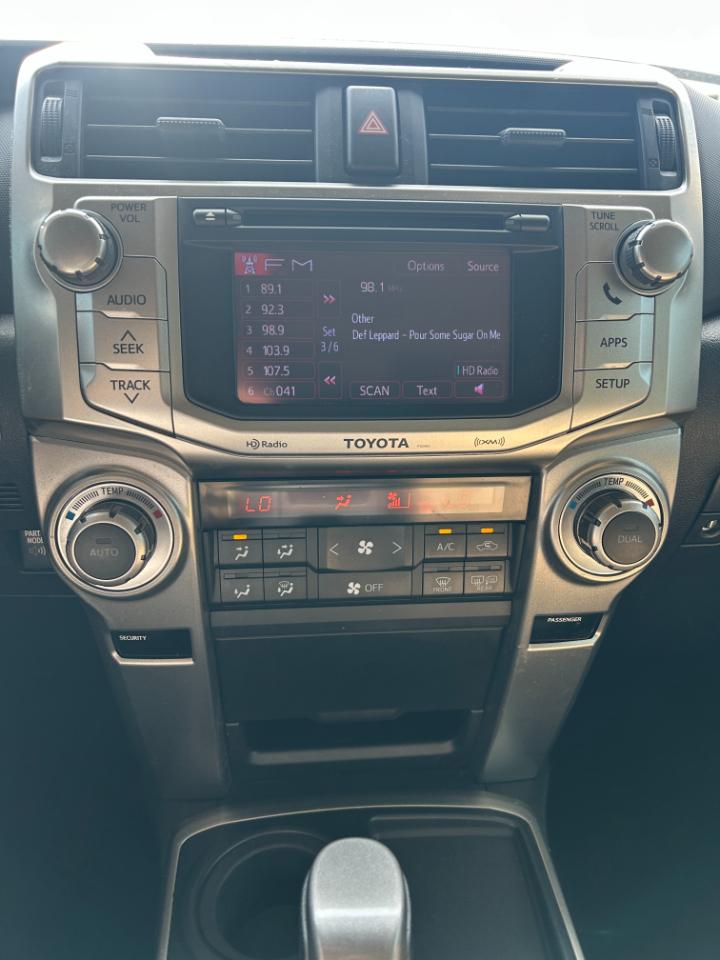 Toyota 4Runner RWD 4dr V6 Limited (Natl) 2013