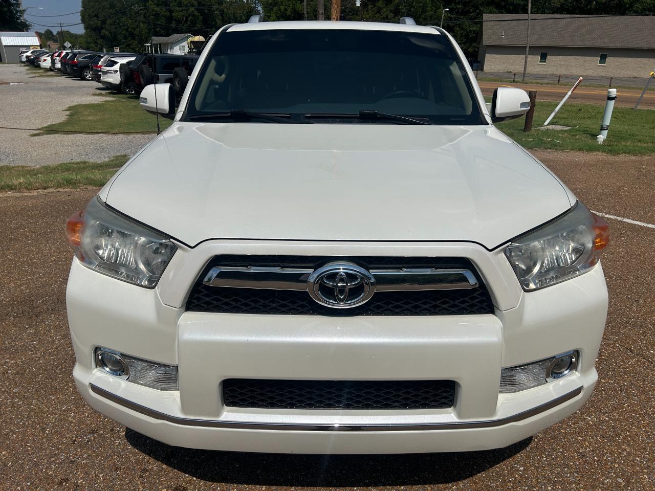 Toyota 4Runner RWD 4dr V6 Limited (Natl) 2013