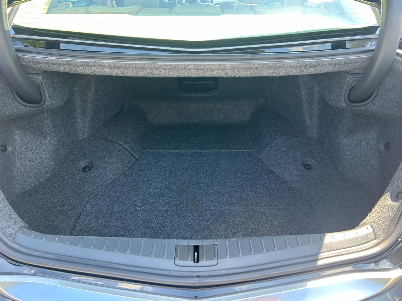 Acura TL 4dr Sdn Auto 2WD 2012