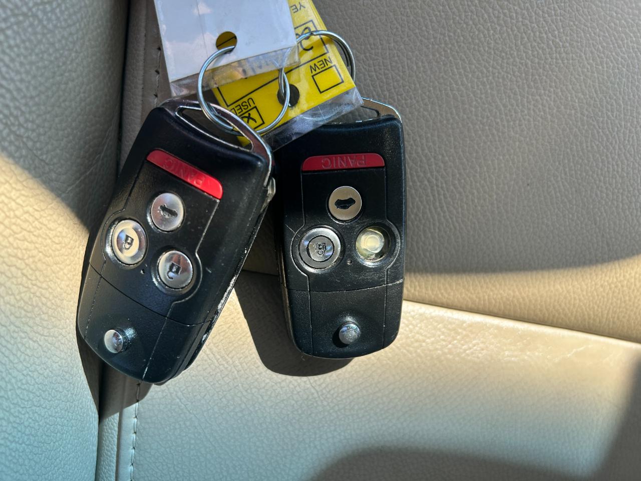 Acura TL 4dr Sdn Auto 2WD 2012
