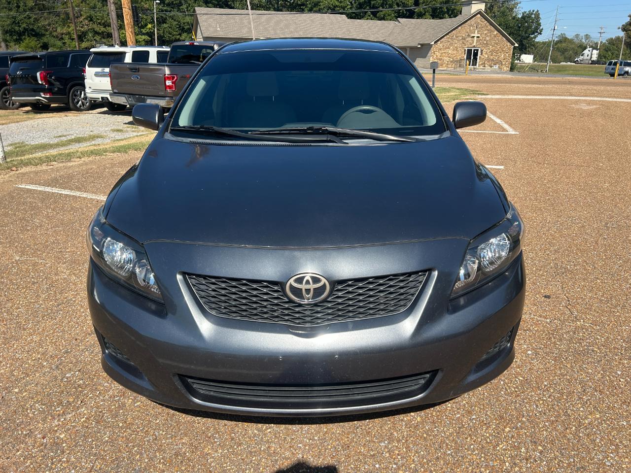 Toyota Corolla 4dr Sdn Auto LE (Natl) 2010