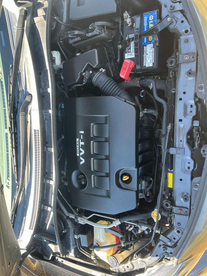Toyota Corolla 4dr Sdn Auto LE (Natl) 2010