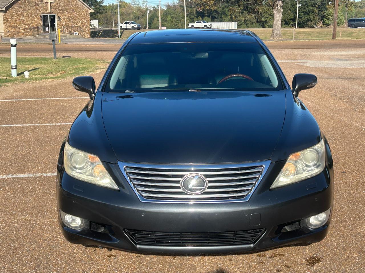 Lexus LS 460 4dr Sdn AWD 2011