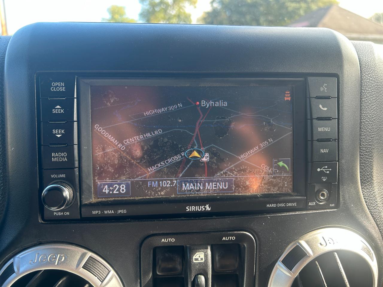Jeep Wrangler Unlimited 4WD 4dr Sahara 2012