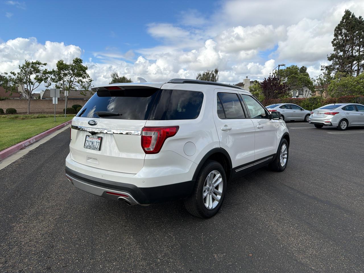 Ford Explorer XLT FWD 2016