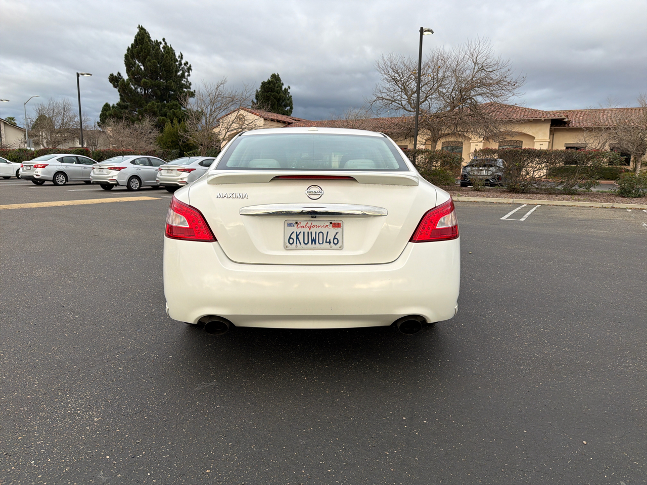 Nissan Maxima S 2009