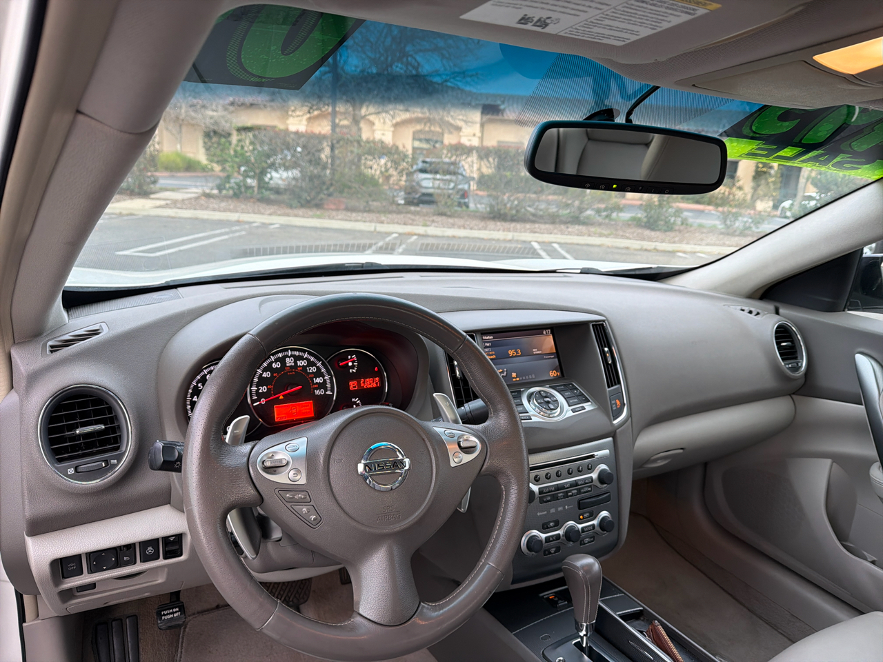 Nissan Maxima S 2009