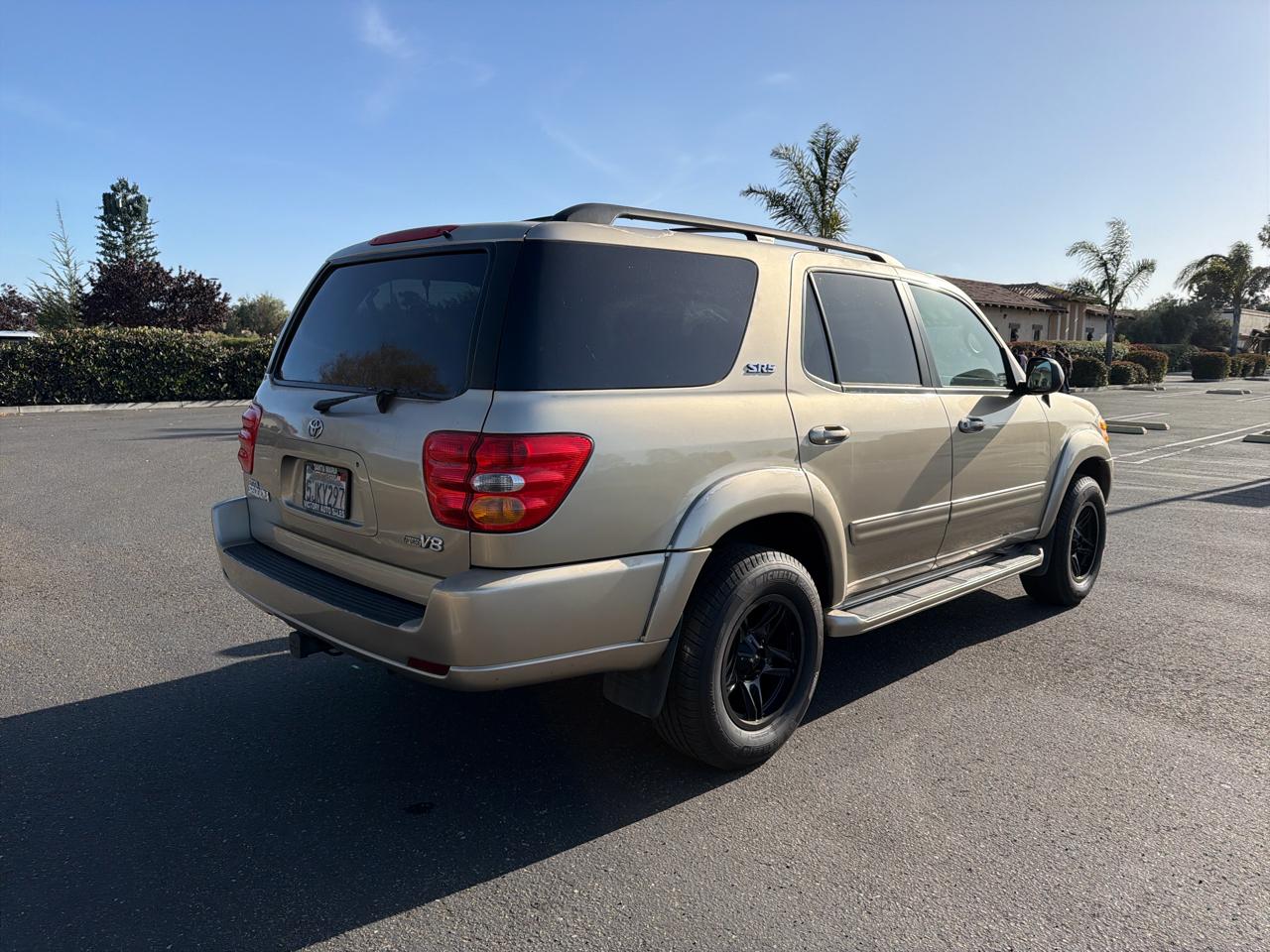 Toyota Sequoia SR5 2WD 2004