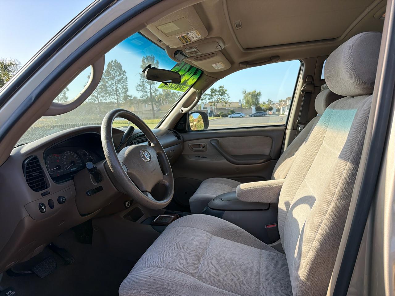 Toyota Sequoia SR5 2WD 2004