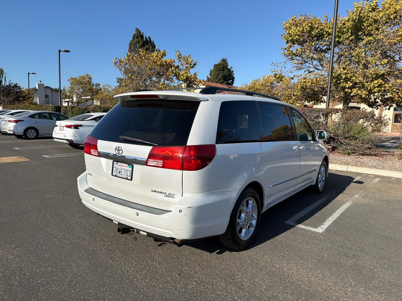 Toyota Sienna XLE 2004