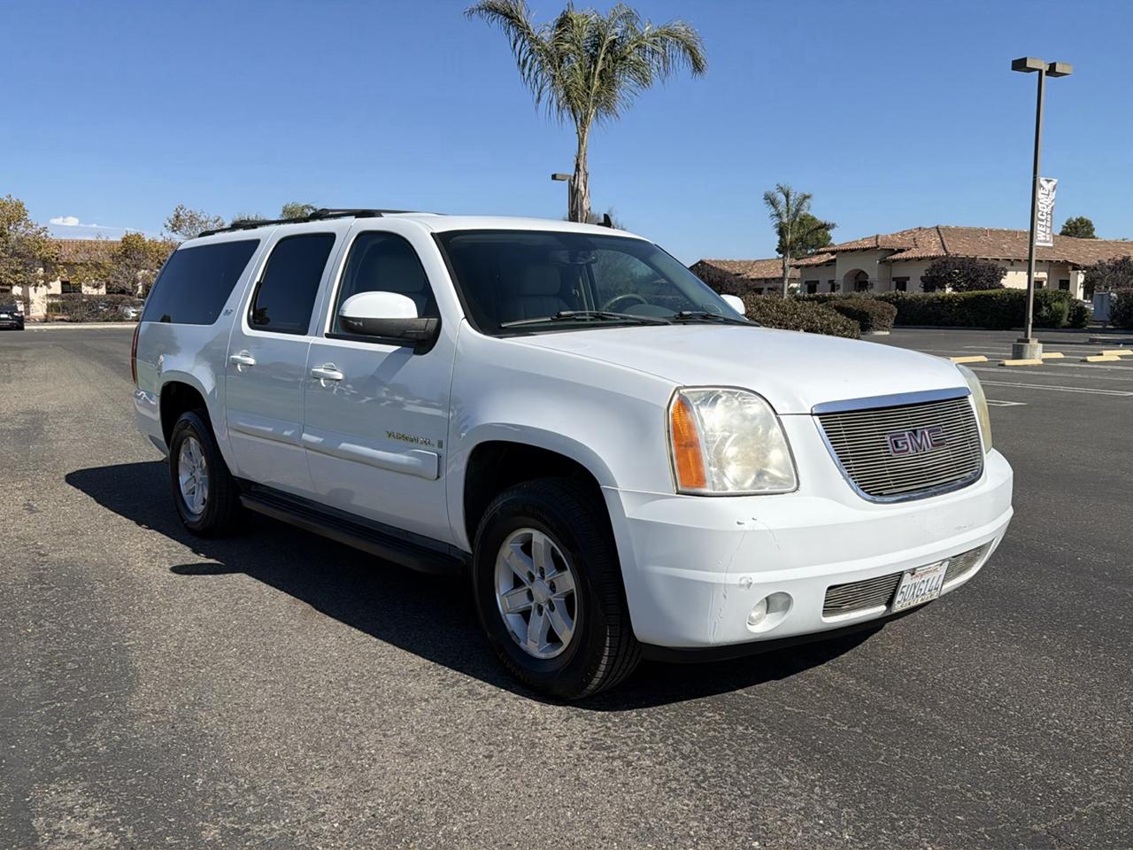 GMC Yukon XL SLE-1 1/2 Ton 2WD 2007