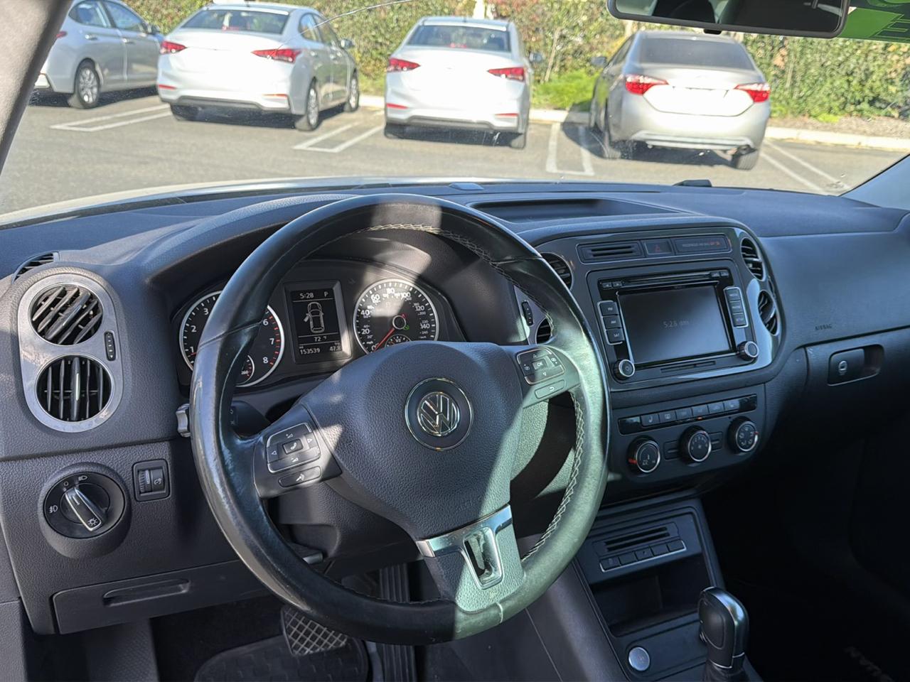 Volkswagen Tiguan SE 2014