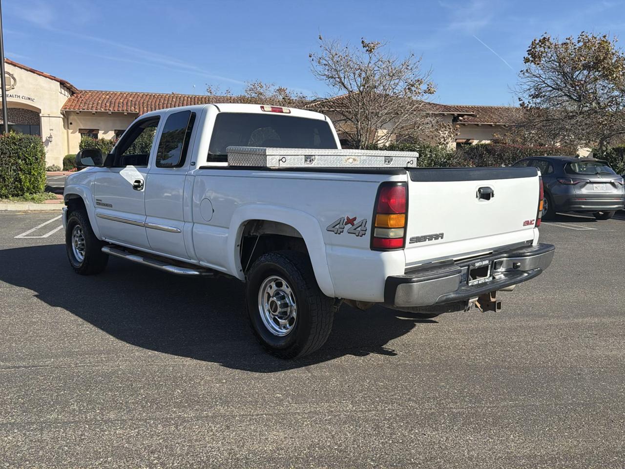 GMC Sierra 2500HD SLE Ext. Cab Long Bed 4WD 2004