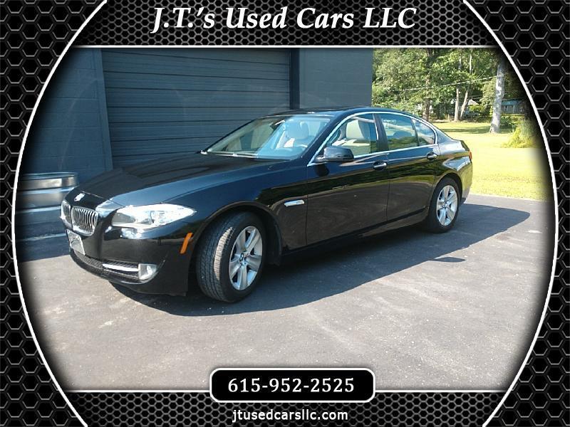 2013 BMW 5 Series 528i Sedan's photo