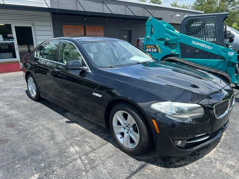 BMW 528i Base 2013
