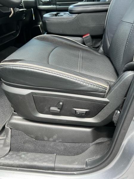 RAM 2500 Laramie Crew Cab SWB 4WD 2024